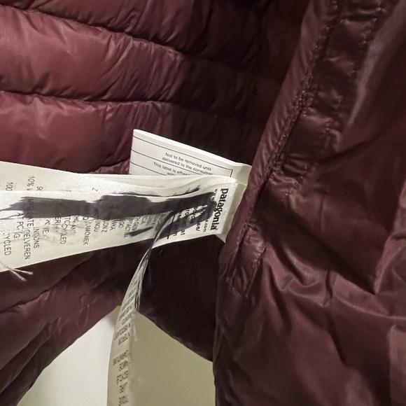 New Authentic Patagonia AlpLight Down Jacket - Picture 5 of 8